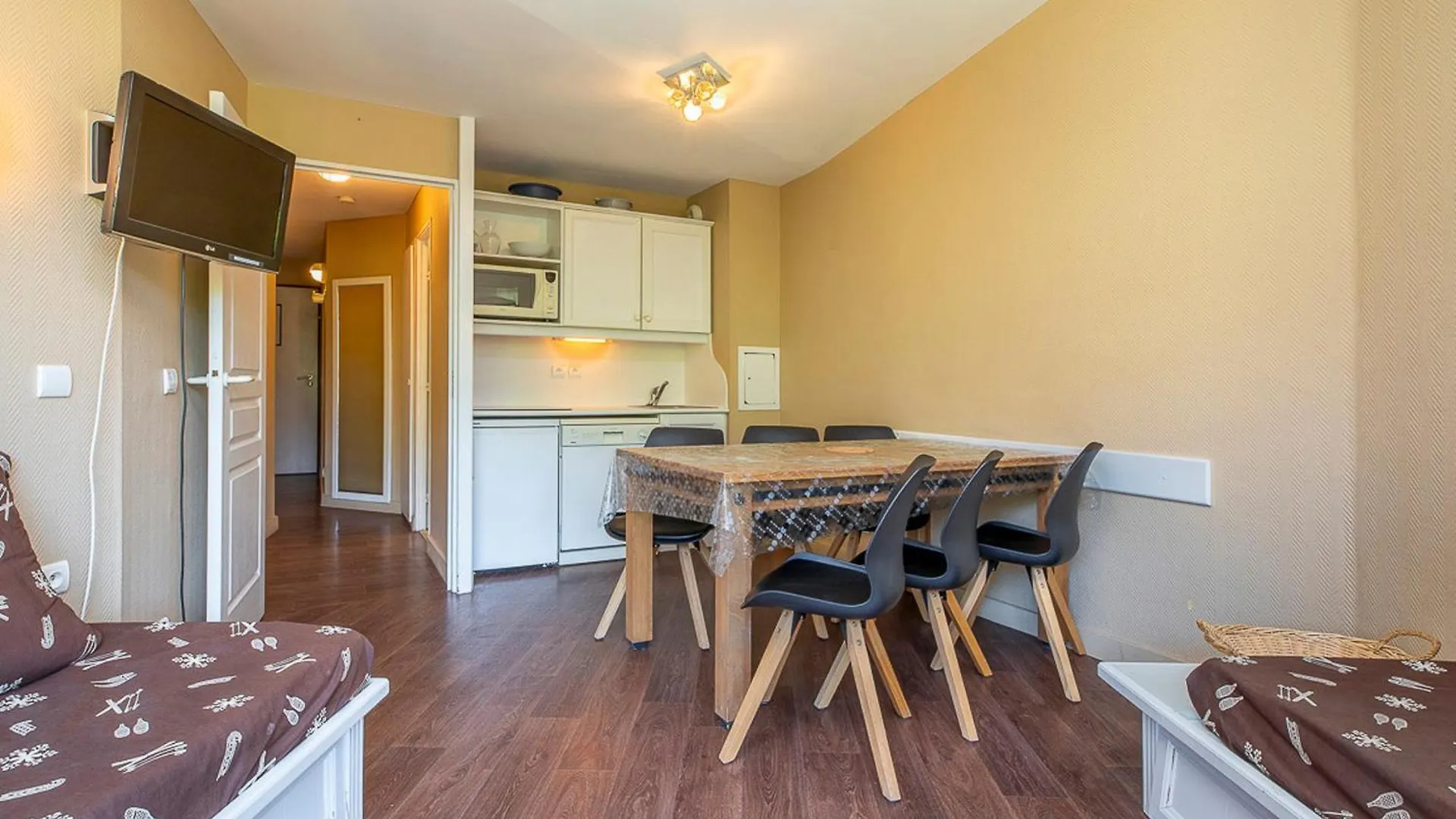 Appartement 3 Pieces 6 Pers, Balcon Sud, Ski Aux Pieds, Centre Avoriaz Accesible En Telepherique - Fr-1-314-131